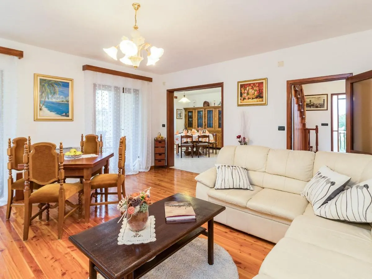Holiday Home Villa Emanuela - Ipc100 By Interhome Pican 0*,