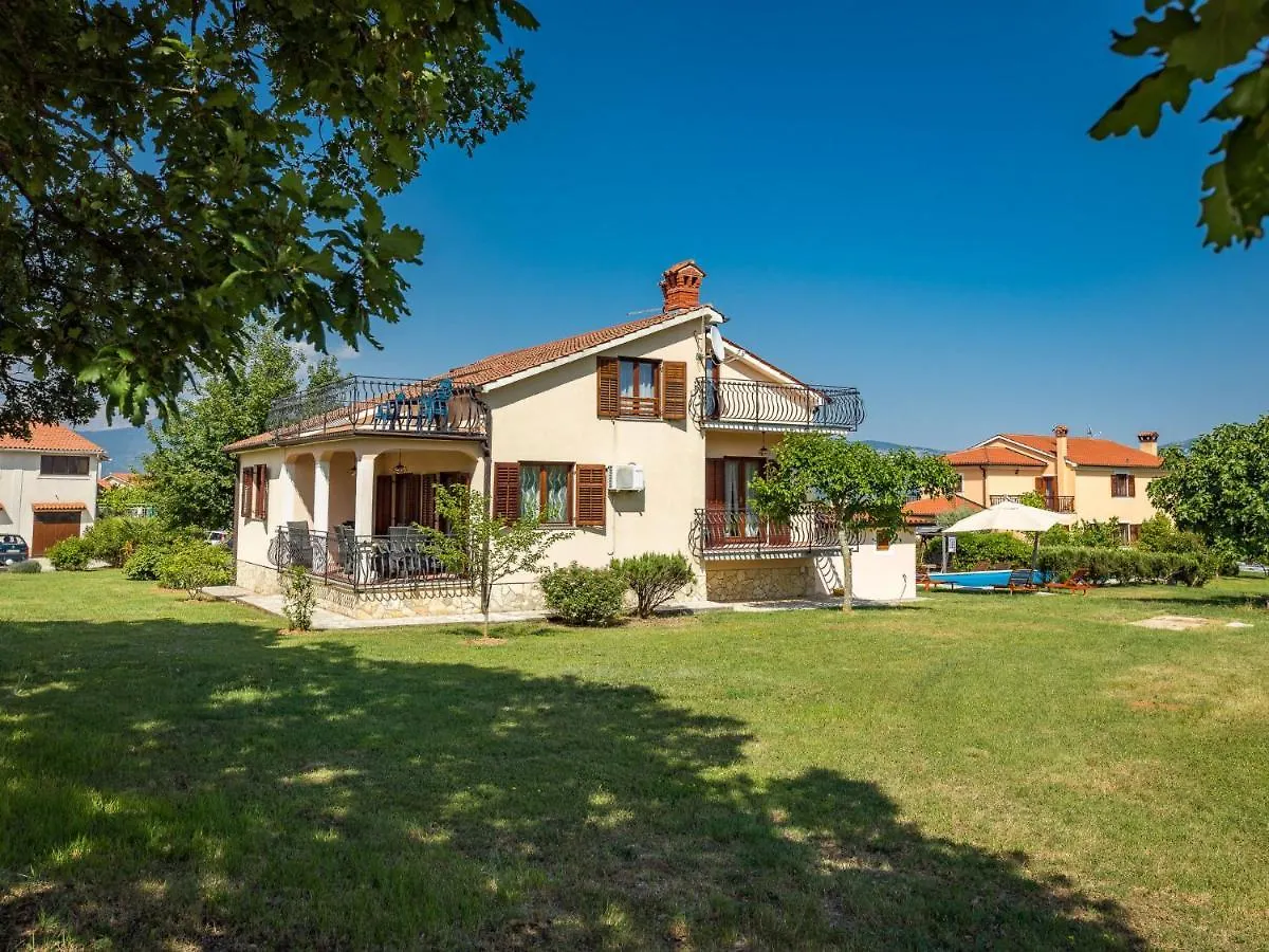 Holiday Home Villa Emanuela - Ipc100 By Interhome Pican 0*,