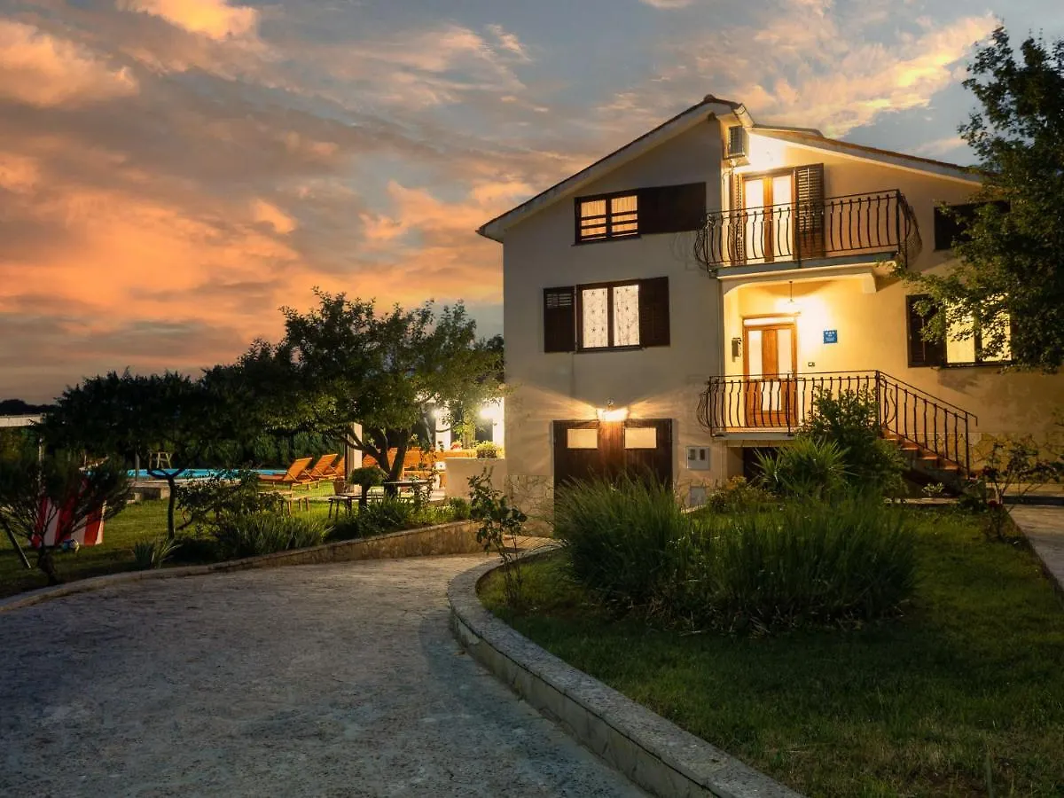 Holiday Home Villa Emanuela - Ipc100 By Interhome Pican Croatia
